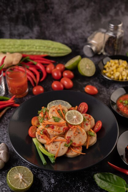 Foto los ingredientes de la ensalada de papaya incluyen la papaya