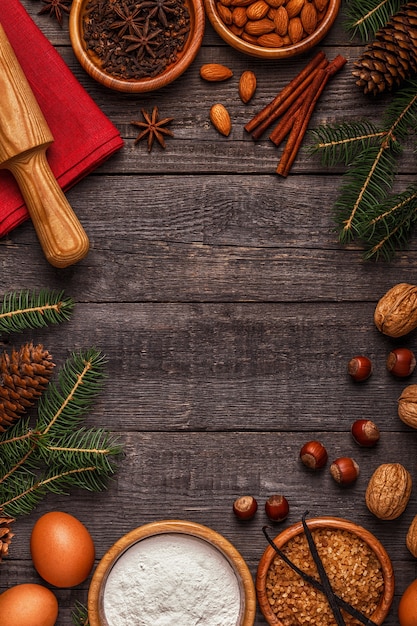 Ingredientes para cozinhar bolos de Natal