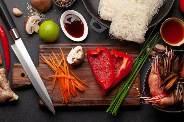 Ingredientes para cozinhar wok