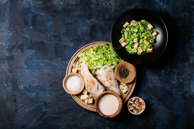 Ingredientes para fazer salada caesar