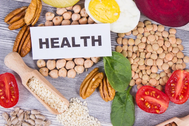 Ingredientes saudáveis contendo vitamina B9 e minerais Alimentação nutritiva