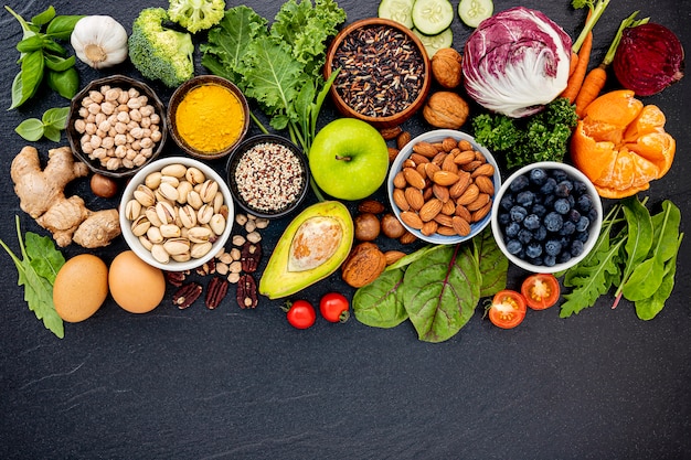 Ingredientes para la selección de alimentos saludables.