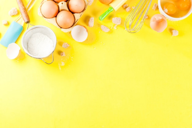 Ingredientes y utensilios para cocinar.