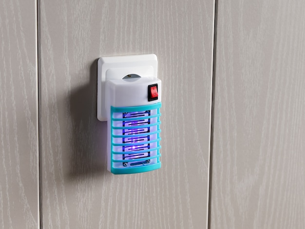 Inklusive elektrischem Begaser in der Wand zum Schutz vor Mücken