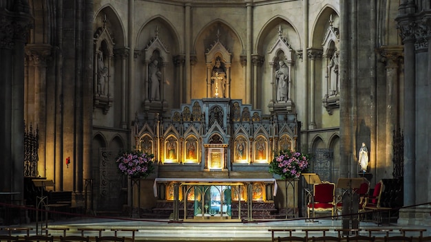 Innenansicht des Altars der Kirche St. Martial in Bordeaux