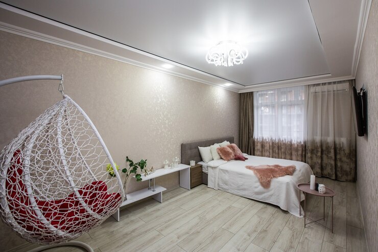 Foto innenfotografie modernes schlafzimmer im modernen weißen stil mit großem bett