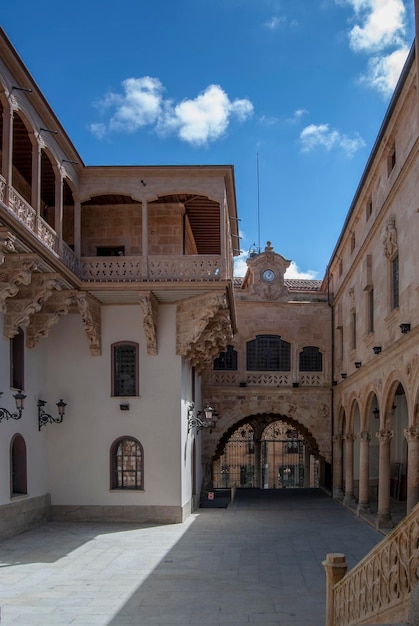 Innenhof des Salina Palace in Salamanca