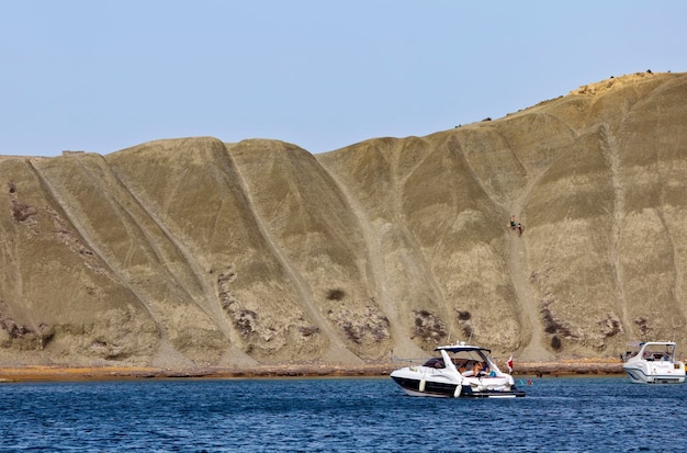 Insel Malta, Blick auf die südliche Felsenküste der Insel in der Gnejna-Bucht