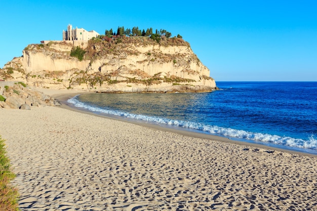 Insel Santa Maria Tropea Kalabrien Italien