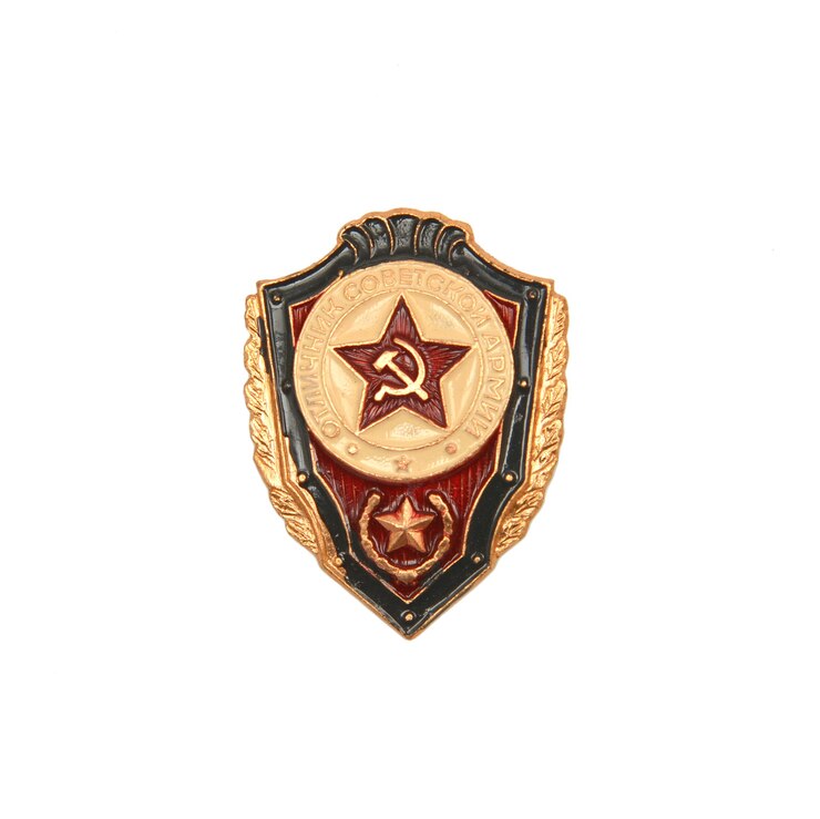 Foto insignia del ejército soviético aislado en blanco