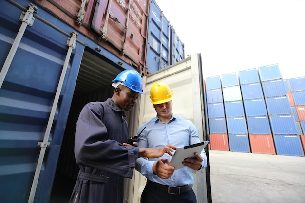 Inspeções na doca de transporte comercial