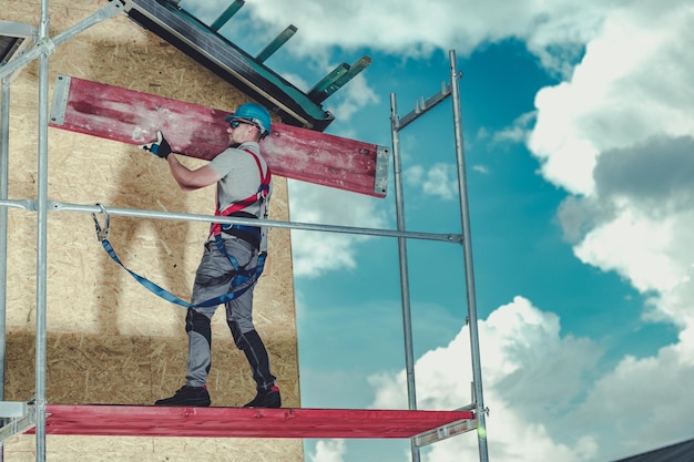 Instalación de andamios de construcción