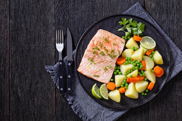 Instant Pot Lachs Karotten Erbsen und Kartoffeln