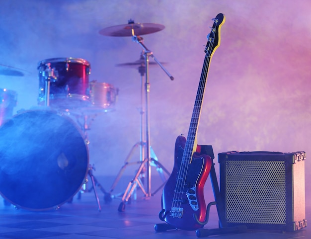 Instrumentos de la banda de rock en niebla