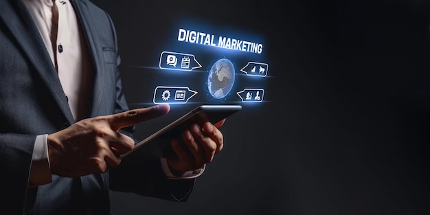 Una interfaz digital muestra conexiones globales a Internet para el marketing digital, redes de negocios, tecnología digital, concepto de marketing.