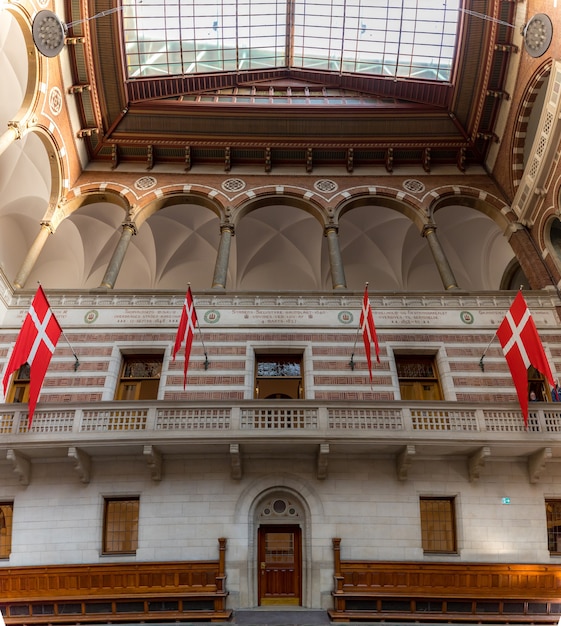 Foto interior del ayuntamiento de copenhague