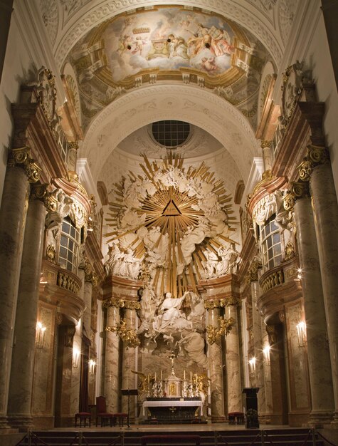 En el interior de la Catedral Arco