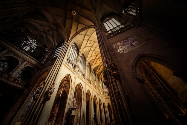 Interior de la catedral de San Vito. Praga, República Checa