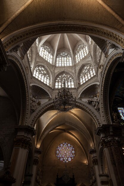 Foto el interior de la catedral de valencia