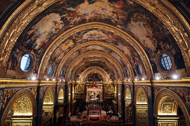 Foto el interior de la catedral