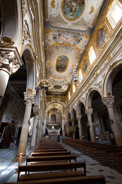 Interior da igreja