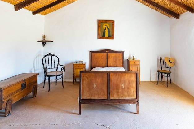 Interior de uma pequena casa na zona rural da província de Gran Canaria, Espanha