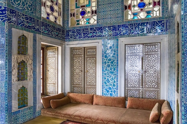 Interior do palácio Topkapi em Istambul, Turquia