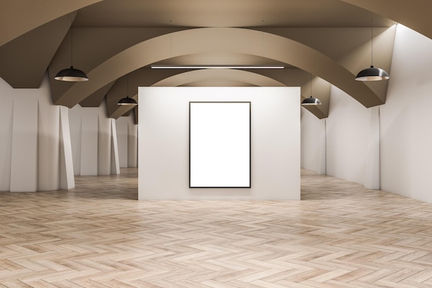 Foto interior do salão de exposições moderno com parede de concreto e piso de madeira, mock up cartaz em branco.