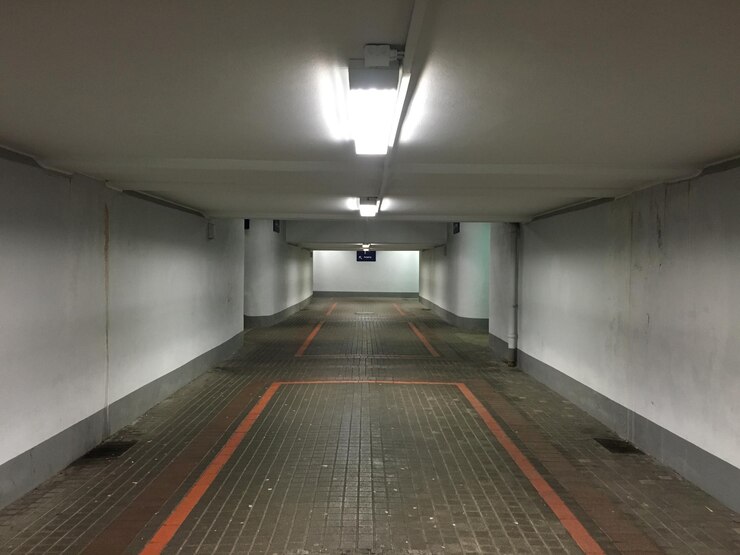 Foto interior do túnel do metrô