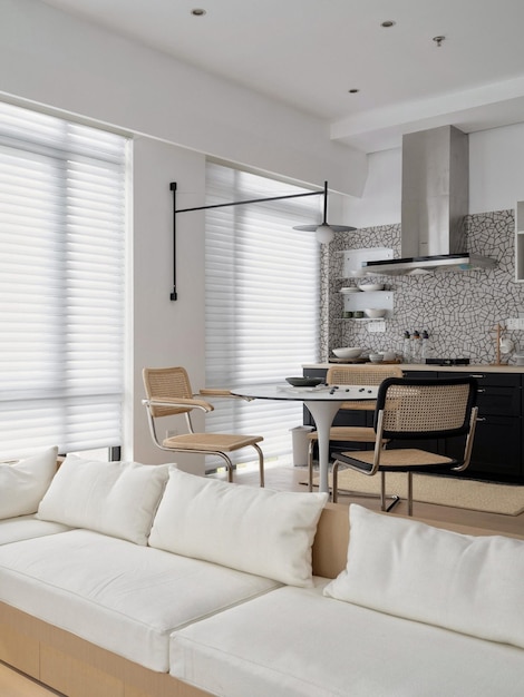 El interior del dormitorio moderno y minimalista