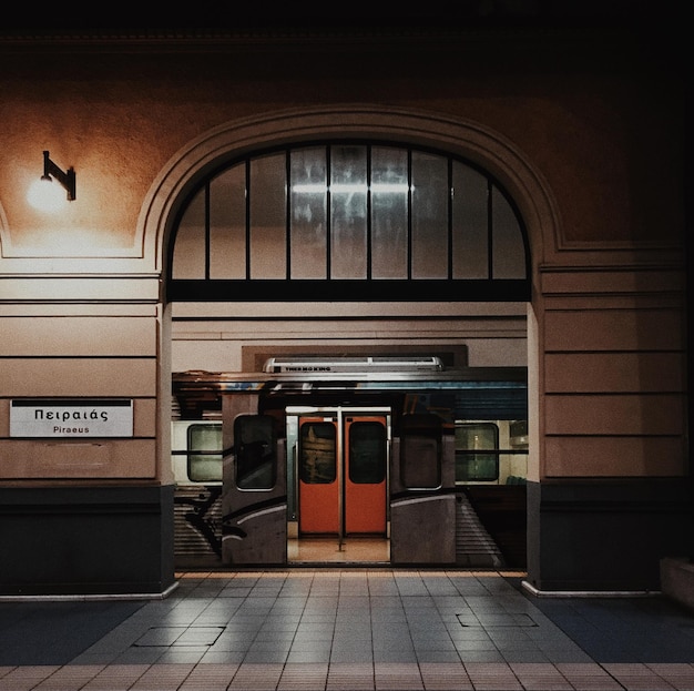 Foto interior de la estación de tren