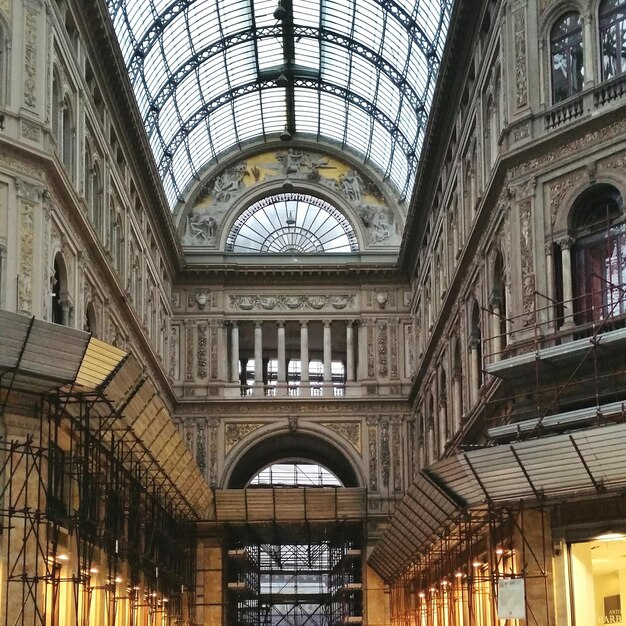 Foto el interior de la galería umberto i