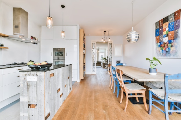 Foto interior de una hermosa cocina de una casa de élite