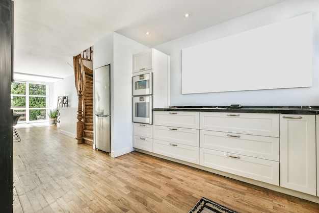 Interior de una hermosa cocina de una casa de élite