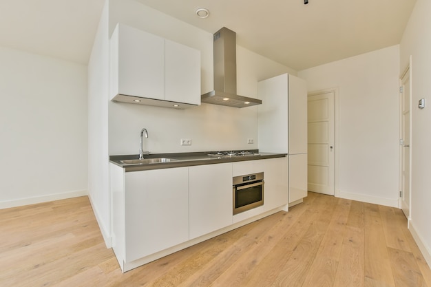 Interior de una hermosa cocina de una casa de élite