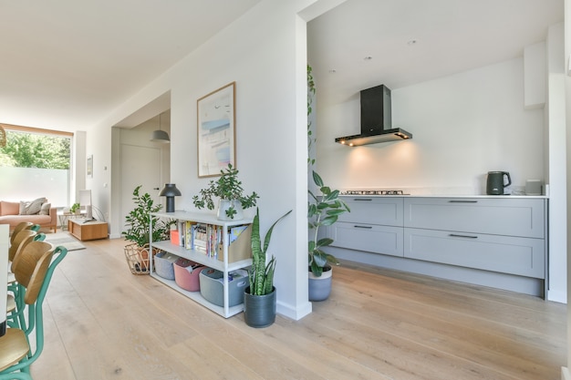 Interior de una hermosa cocina de una casa de élite