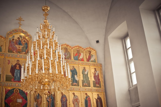 Interior de la iglesia 765