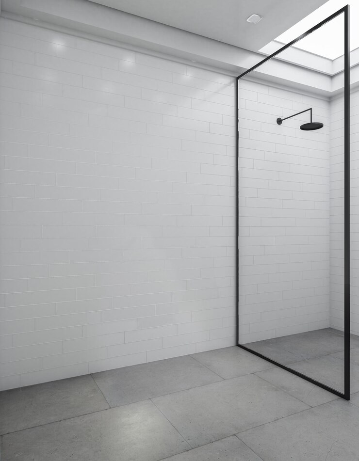 Foto interior moderno do banheiro com chuveiro de vidro e espaço de cópia na parede de azulejo anúncio e conceito de design renderização em 3d