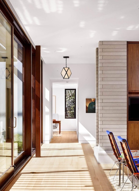 Interior moderno y minimalista del pasillo