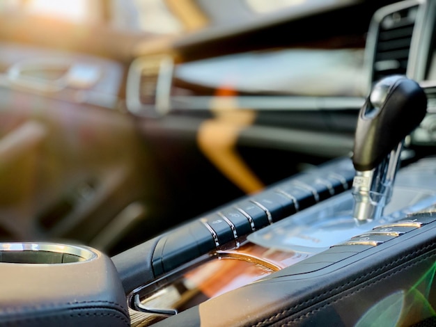 Foto el interior del porsche panamera turbo