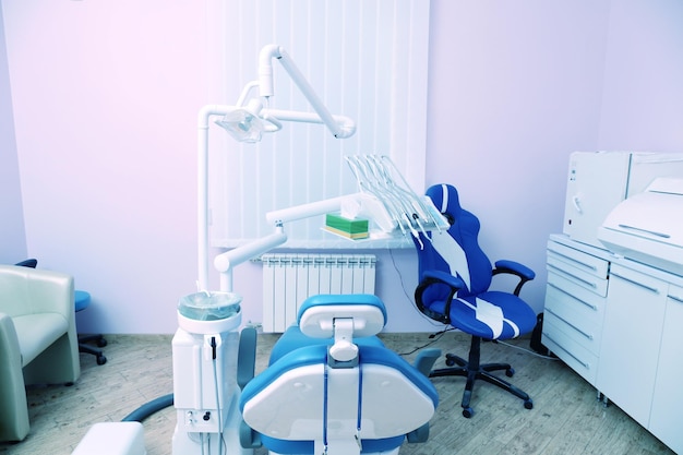 Interior de la sala dental en la clínica moderna