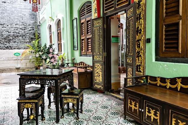 Interiores históricos de la mansión Peranakan en Georgetown, Penang