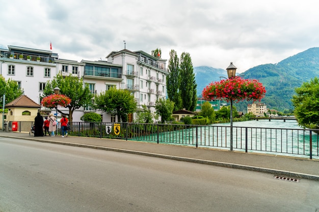 Interlaken-Stadt mit dem Thunersee, die Schweiz