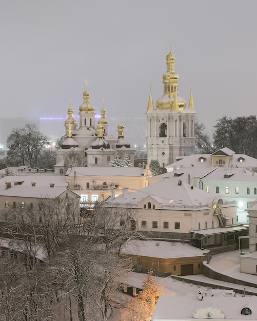 Inverno em Kiev Pechersk Lavra Ucrânia depois de nevasca