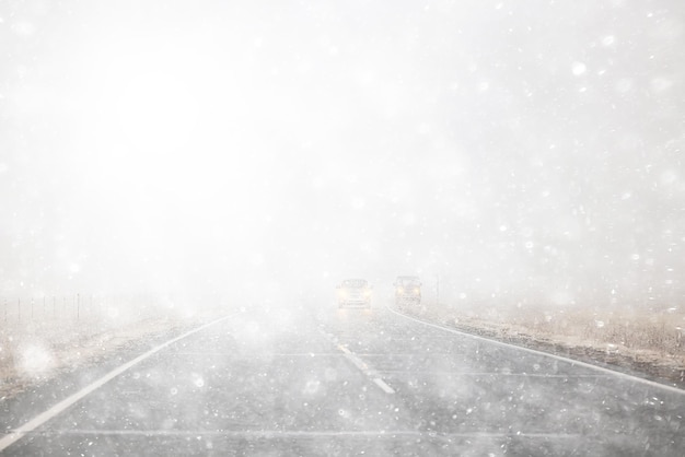 invierno carretera nevadas fondo niebla mala visibilidad