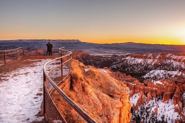 Invierno en el Parque Nacional Bryce Canyon, Utah, EE.