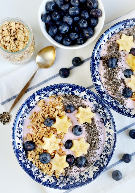 Iogurte de Café da Manhã Fresco com Muesli Banana Bagas Granola