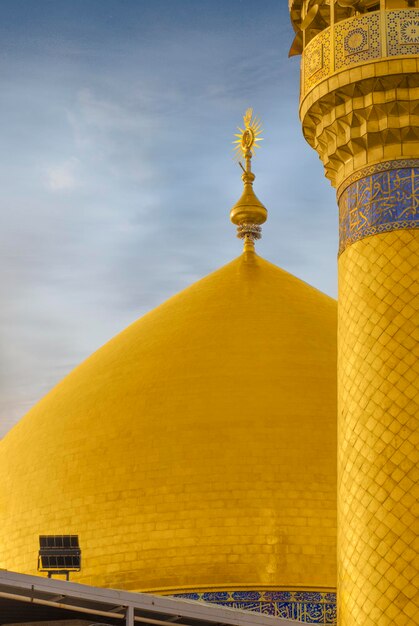 Foto irak najaf imam ali amiralmomenin sagrado santuario mezquita chií islámico árabe oro zarih gonbad