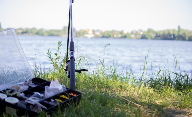 Isca de isca de pesca rio de pesca Foco seletivo natureza