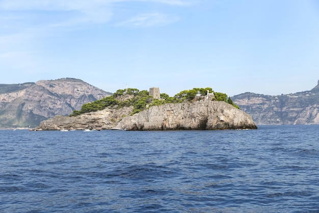 Isla en Amalfi Costo Nápoles Italia